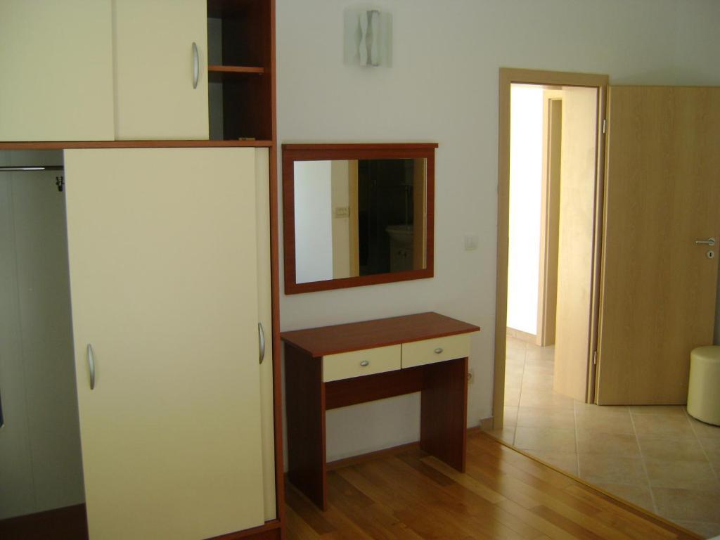Apartments Maras Мимице Стая снимка